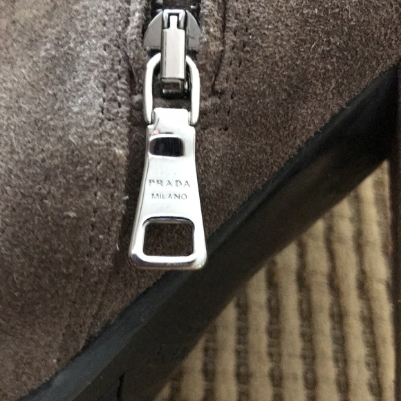 Prada brown suede boots - Picture 6 of 7